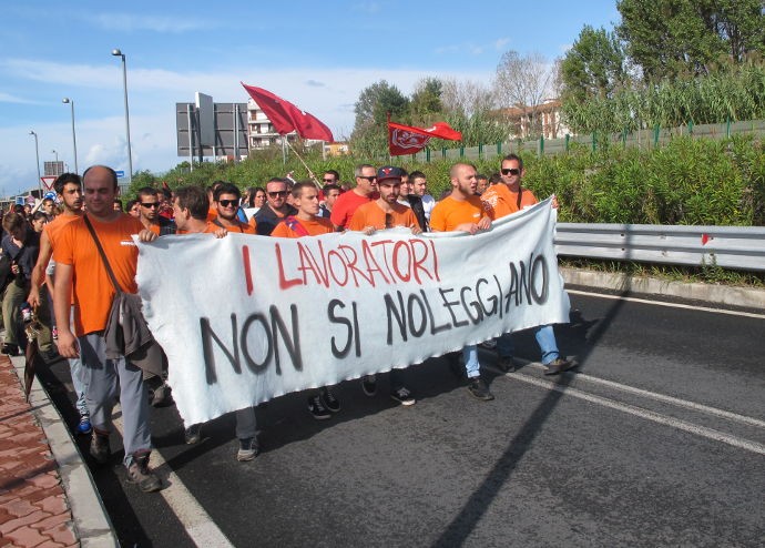 Solidarietà ai lavoratori licenziati dalla Gb srl